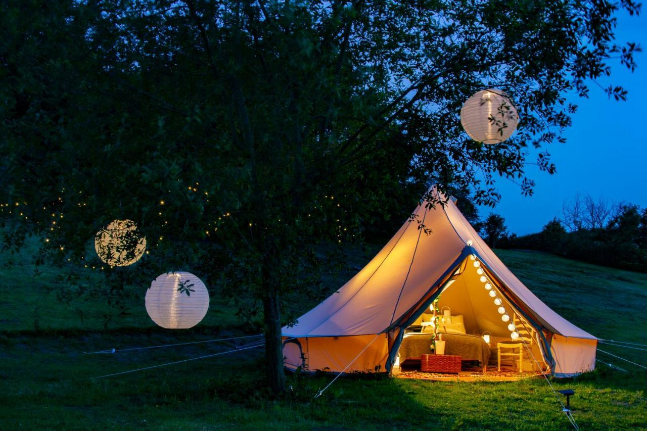 ホテル Lloyds Meadow Glamping チェスター エクステリア 写真