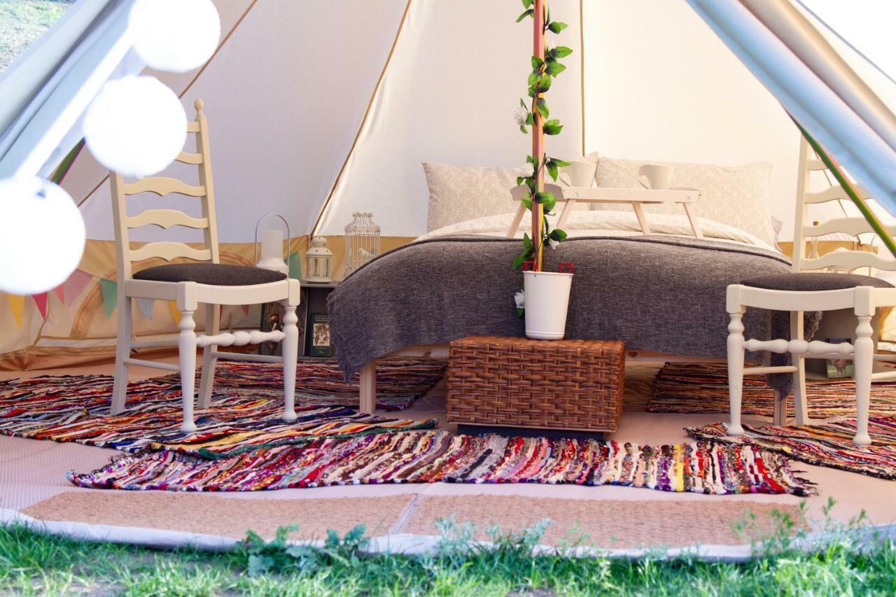 ホテル Lloyds Meadow Glamping チェスター エクステリア 写真